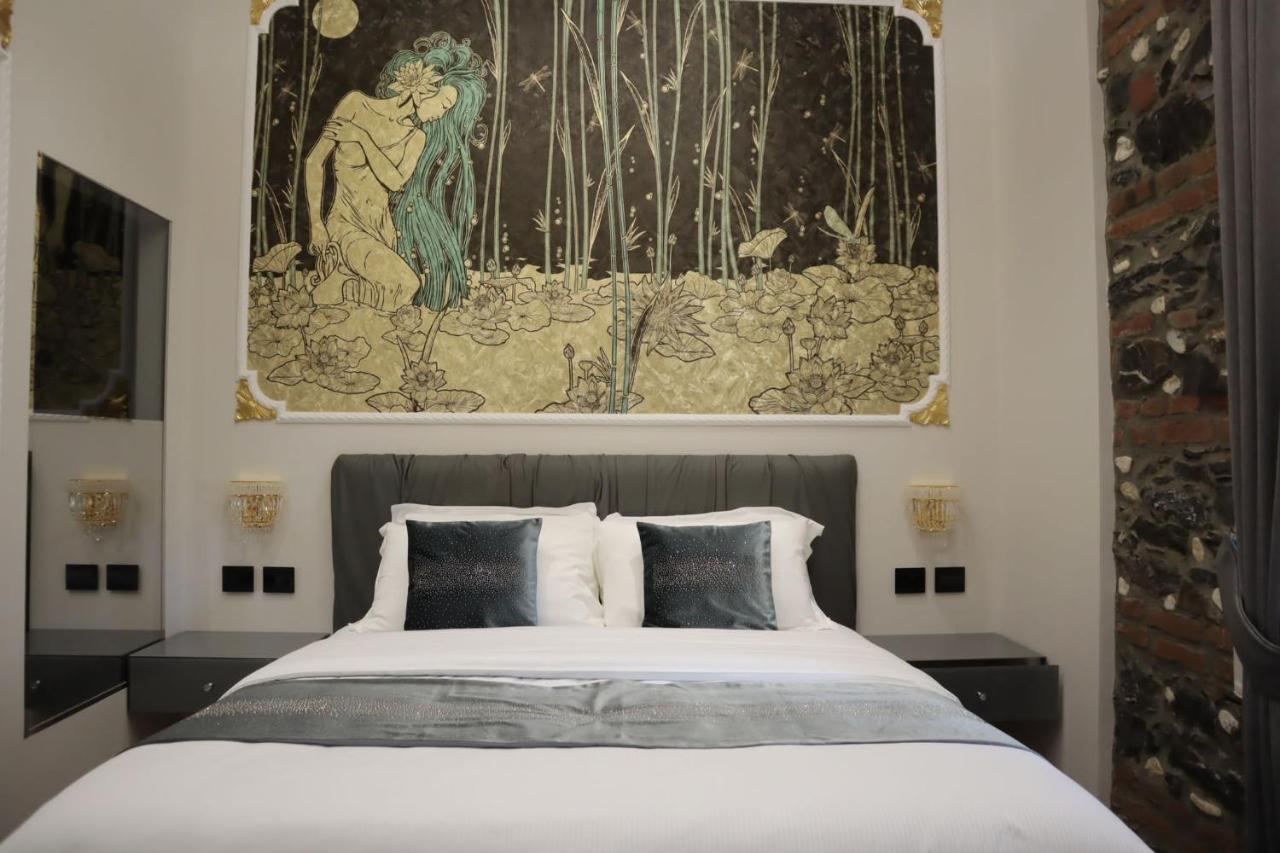 Queen Cattleya Suite Genoa Bagian luar foto