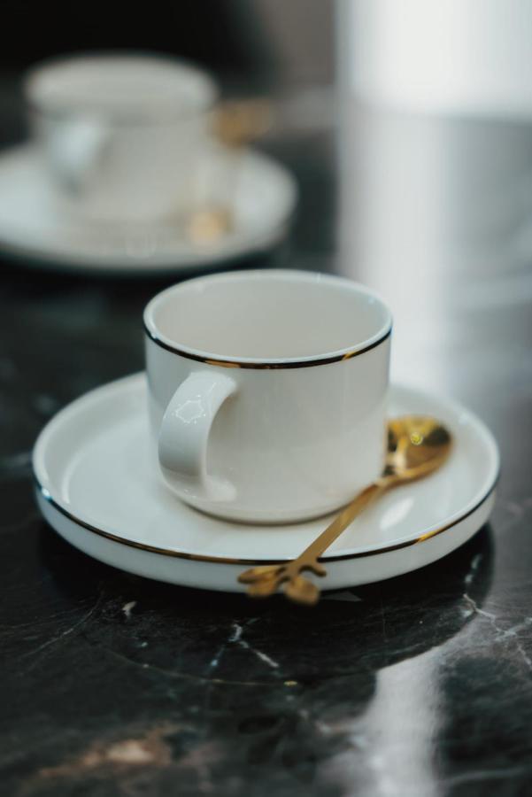 Queen Cattleya Suite Genoa Bagian luar foto