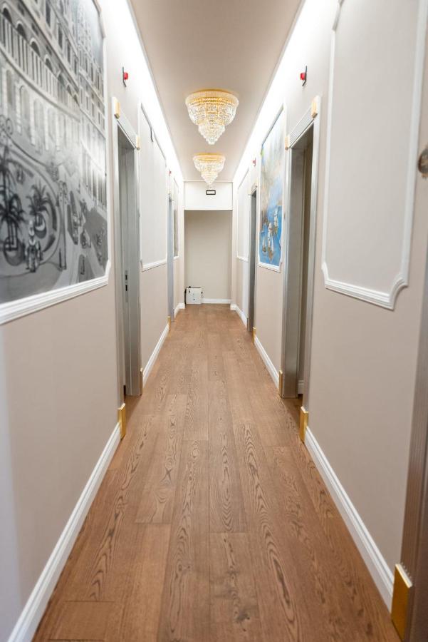 Queen Cattleya Suite Genoa Bagian luar foto